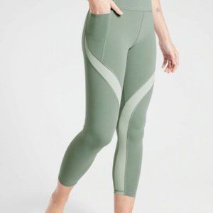 NWT Athleta Salutation Stash Pocket II Colorblock 7/8 leggings
